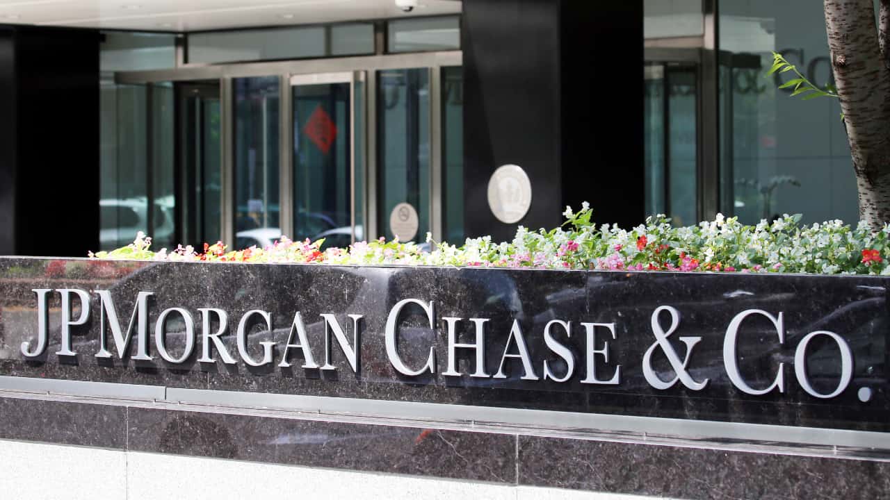 JP Morgan becomes the first bank to enter the Metaverse with the launch ...