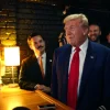 Donald Trump uses Bitcoin to buy burgers at NYC bar