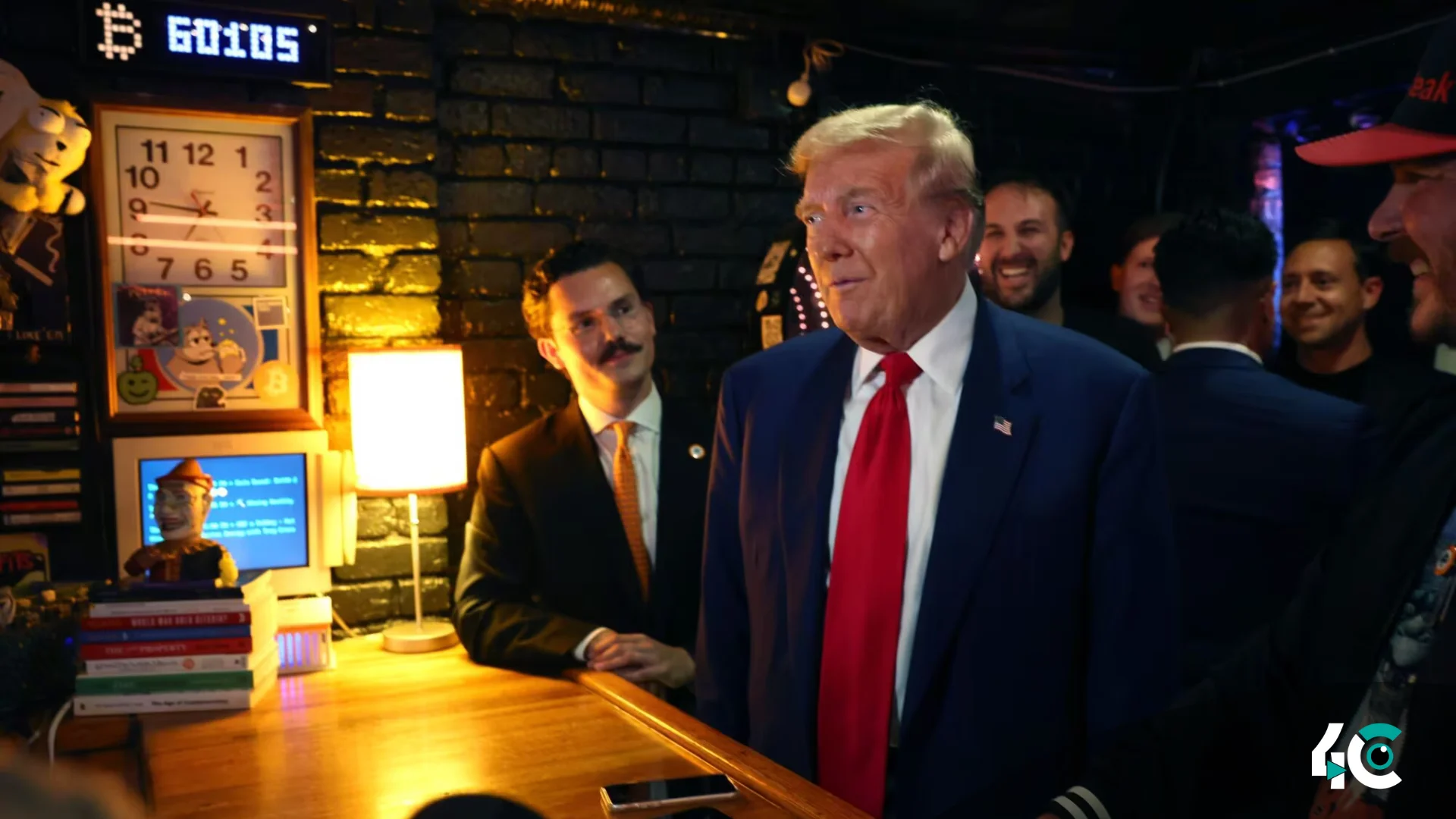 Donald Trump uses Bitcoin to buy burgers at NYC bar